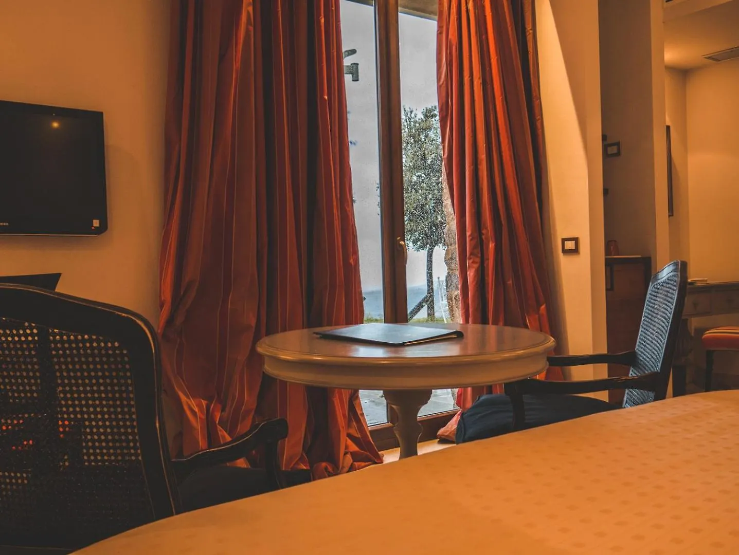 ***** Hotel Castello Di Velona Resort, Thermal Spa & Winery Montalcino Italy